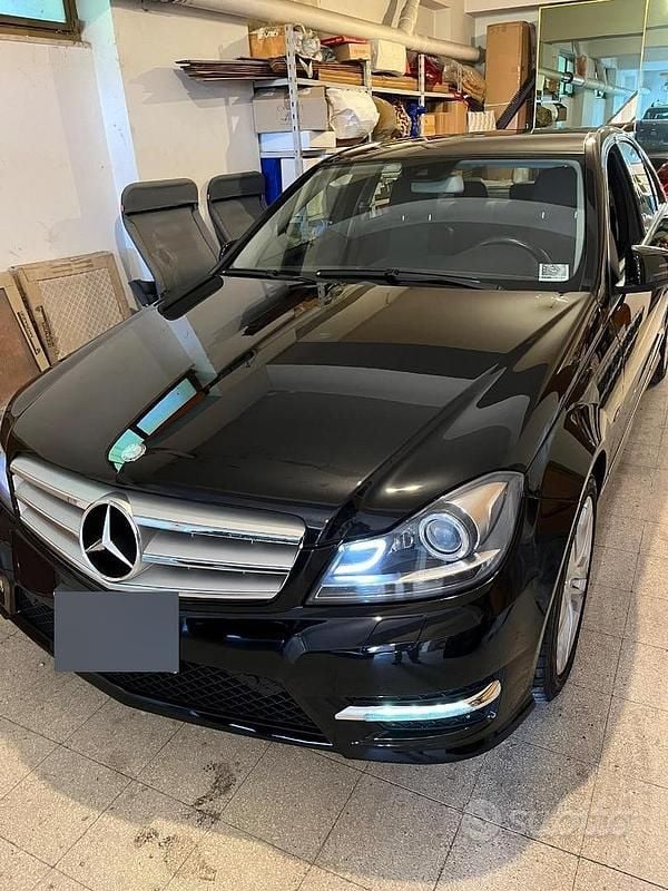 Begagnad Mercedes C220 Avantgarde 170 HK (125 kW) 2012 Svart Sedan