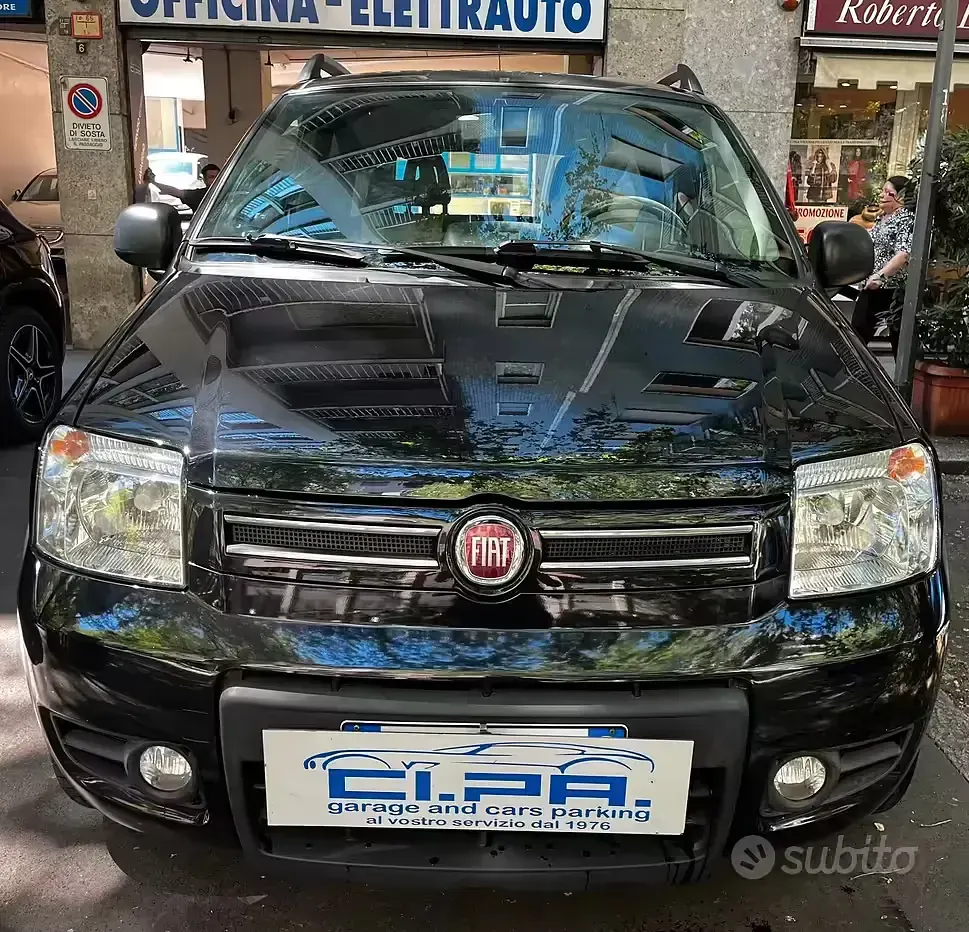 Usata Fiat Panda 4x4 60 CV (44 kW) 2010 Nero Utilitaria