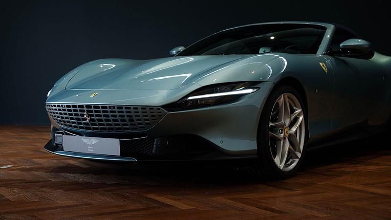 Usata Ferrari Roma 620 CV (456 kW) 2025 Blu Cabrio
