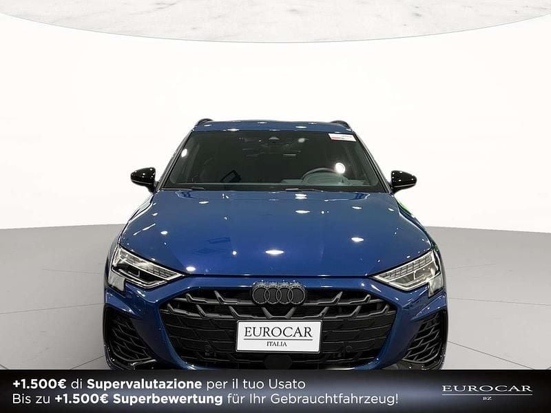 Usata Audi S3 Sport 333 CV (244 kW) 2024 Blu ascari metallizzato Berlina