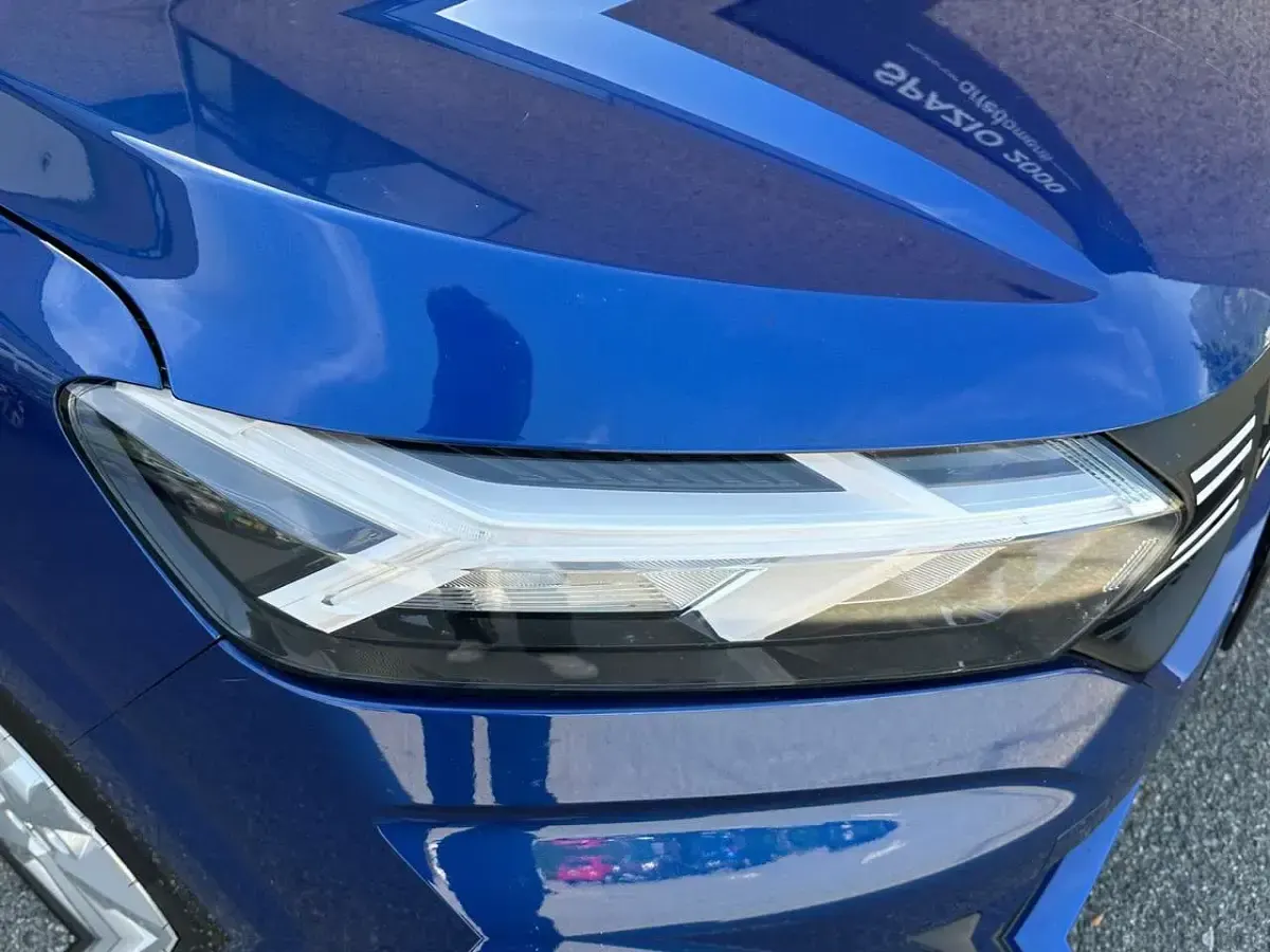 Usata Dacia Sandero Expression 67 CV (49 kW) 2023 Blu iron Berlina