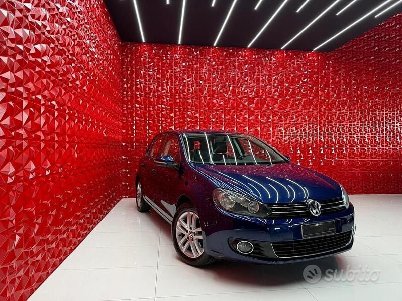 Usata VW Golf VI Highline 105 CV (77 kW) 2011 Blu Utilitaria