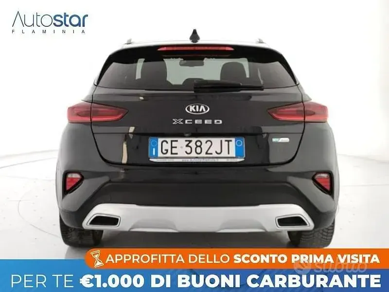 Usata Kia XCeed 141 CV (103 kW) 2021 Argento SUV