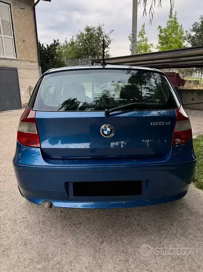 Usata BMW 120 163 CV (119 kW) 2005 Bluazzurro Utilitaria