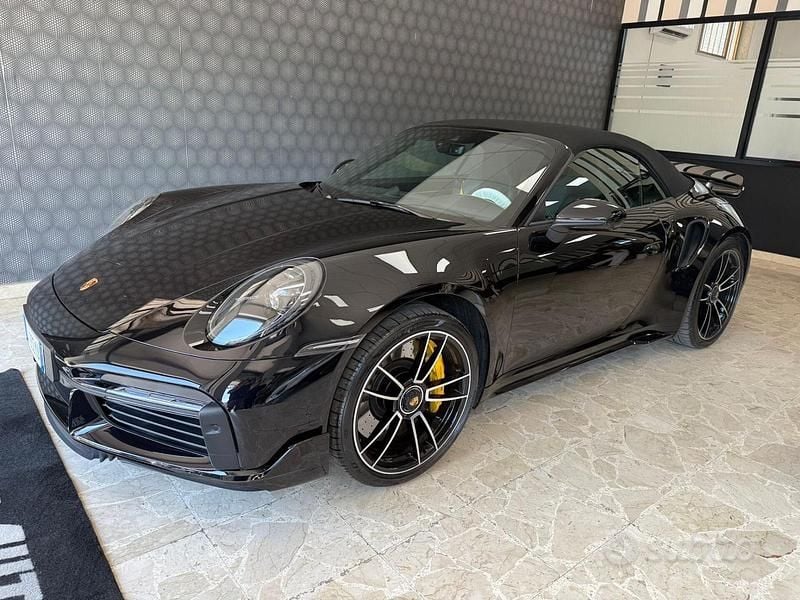 Usata Porsche 911 Turbo Cabriolet 581 CV (427 kW) 2023 Nero Cabrio
