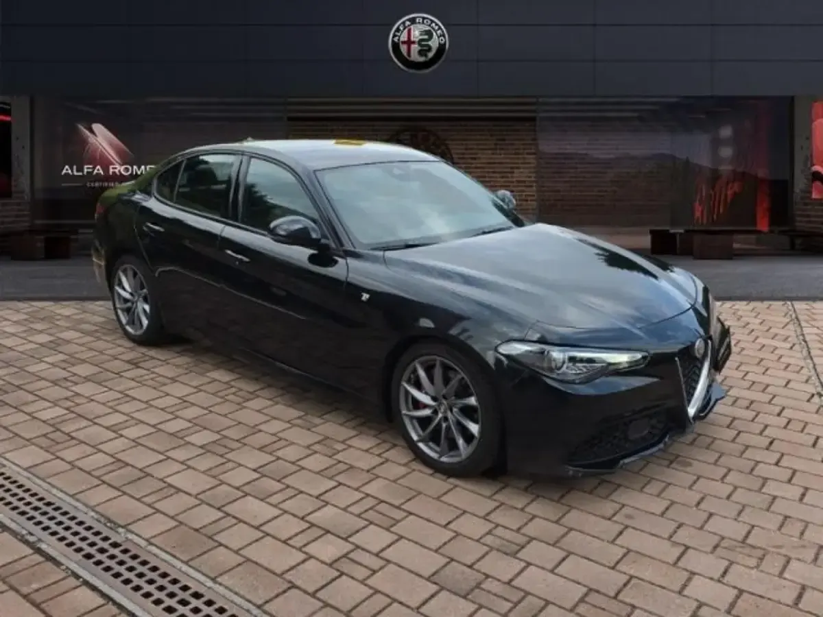 Usata Alfa Romeo Giulia Ti 190 CV (139 kW) 2022 Nero Berlina