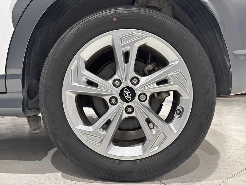 Usata Hyundai Kona 120 CV (88 kW) 2021 Bianco SUV