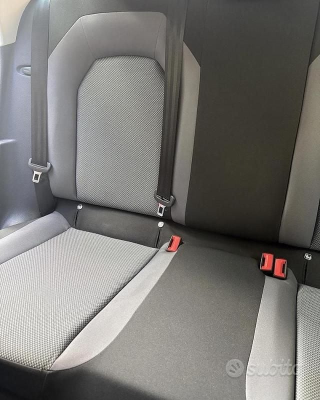 Usata Seat Arona Reference 2018 Bianco SUV