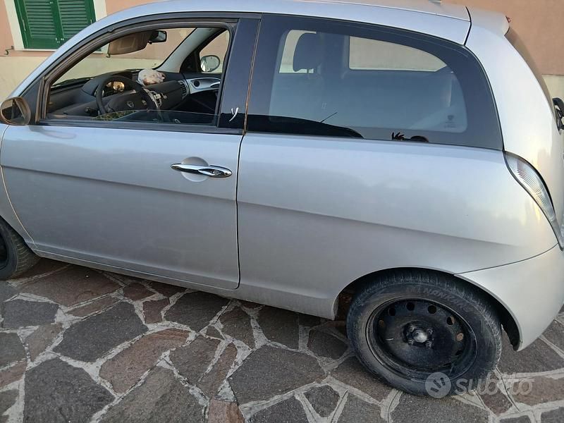 Usata Lancia Ypsilon 2009 Grigio Utilitaria