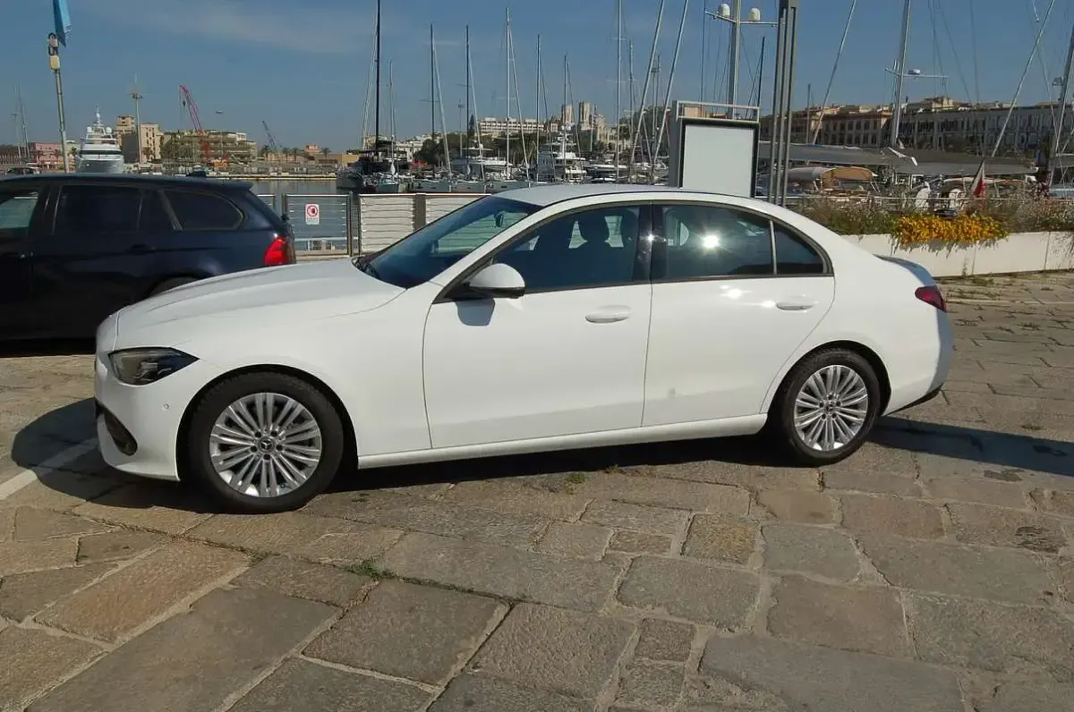 Usata Mercedes C200 Premium 163 CV (119 kW) 2023 Berlina