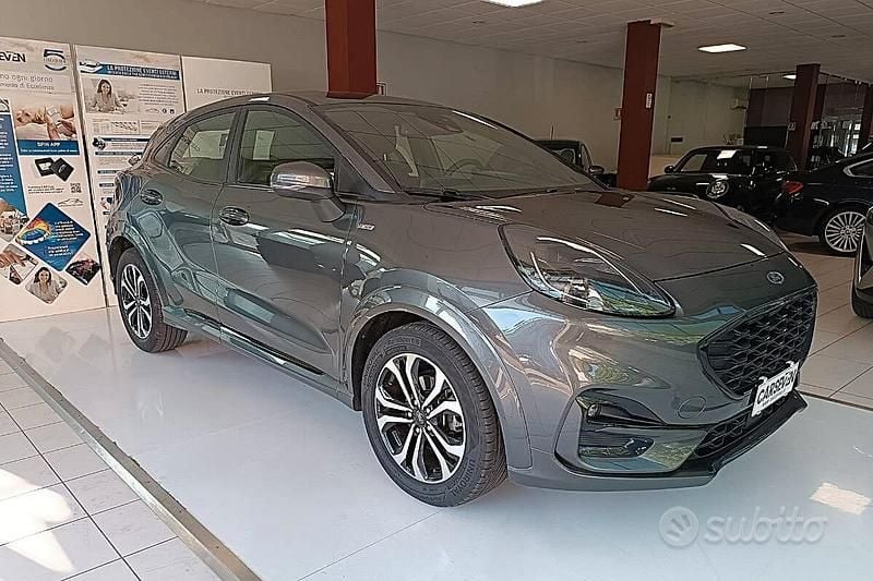 Usata Ford Puma ST-Line 125 CV (91 kW) 2023 Gray SUV
