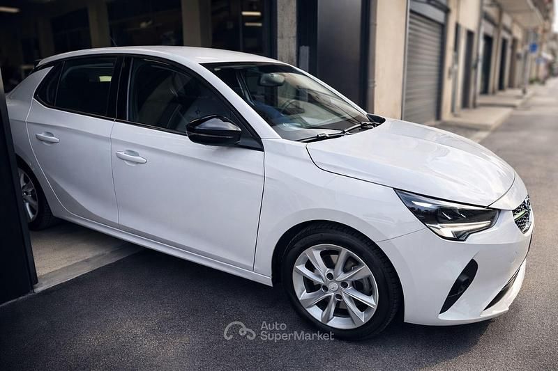 Usata Opel Corsa Elegance 102 CV (75 kW) 2022 Bianco Utilitaria