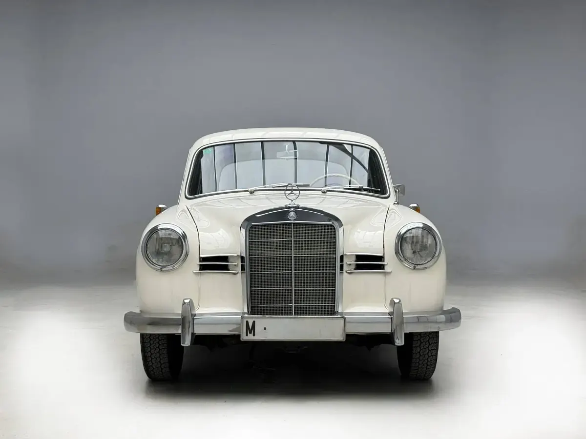 Usata Mercedes 190 80 CV (58 kW) 1961 Bianco Berlina