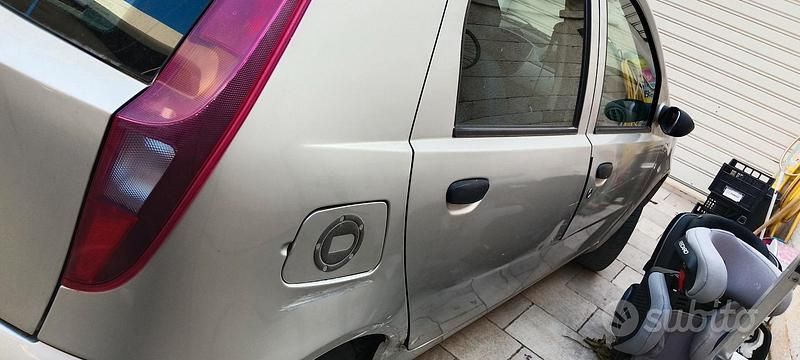 Usata Fiat Punto 2002 Grigio Utilitaria