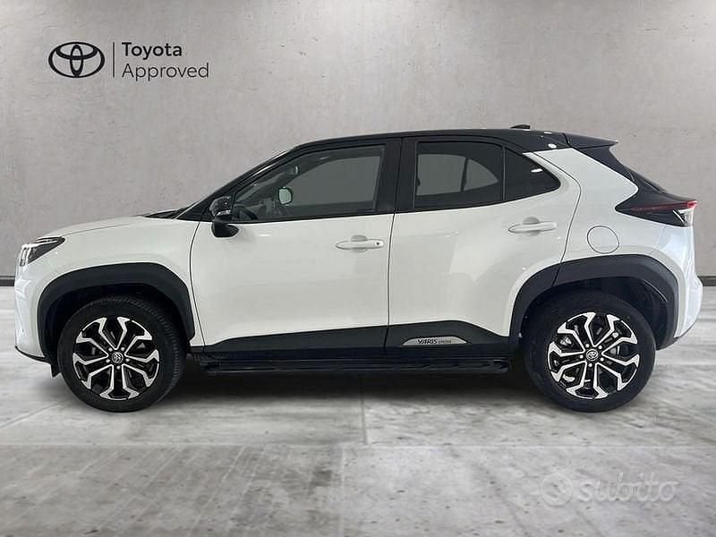 Usata Toyota Yaris Cross Trend 116 CV (85 kW) 2022 Bianco SUV