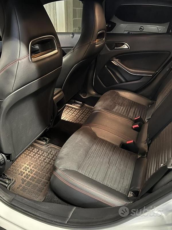 Usata Mercedes GLA200 136 CV (100 kW) 2015 SUV