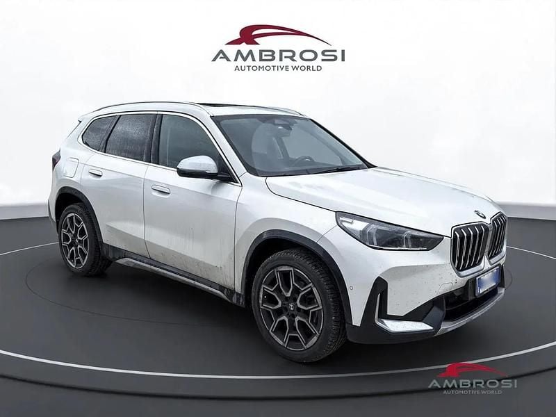 Käytetty BMW X1 xLine 150 HP (110 kW) 2023 Valkoinen Katumaasturi