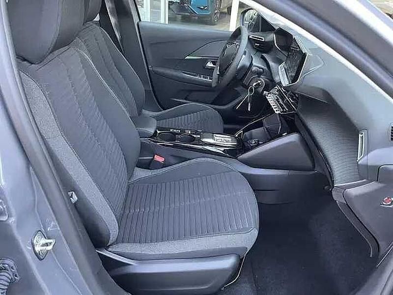 Nuova Peugeot e-208 Active 100 kW (136 CV) 2025 Grigio Utilitaria