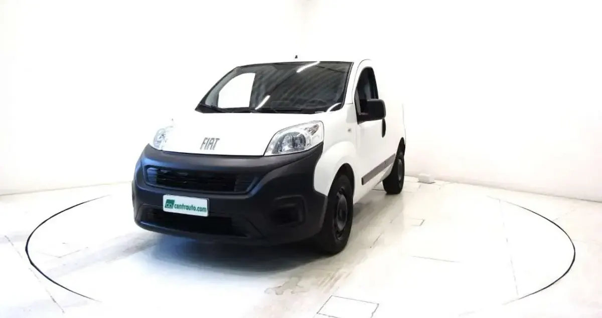 Usata Fiat Fiorino 80 CV (58 kW) 2022 Bianco Monovolume