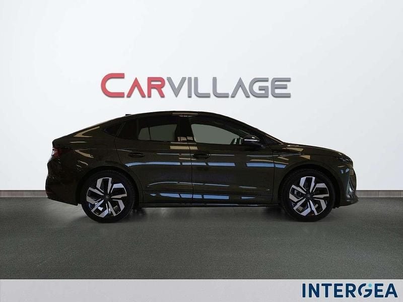 Nuova Skoda Enyaq iV SportLine 88 kW (121 CV) 2025 Verde olibo metallizzato SUV