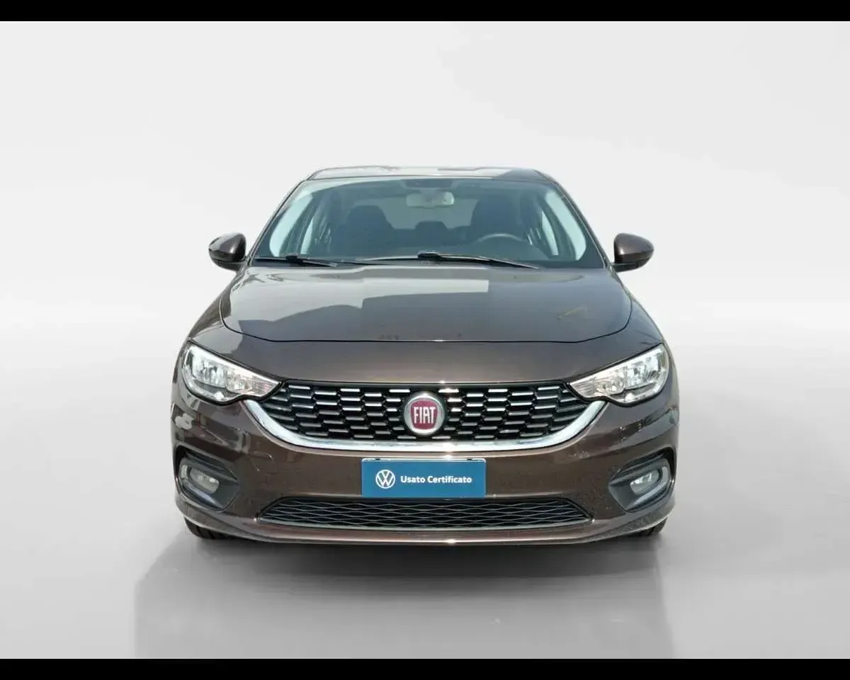 Usata Fiat Tipo Opening Edition 120 CV (88 kW) 2016 Bronzo met. Berlina