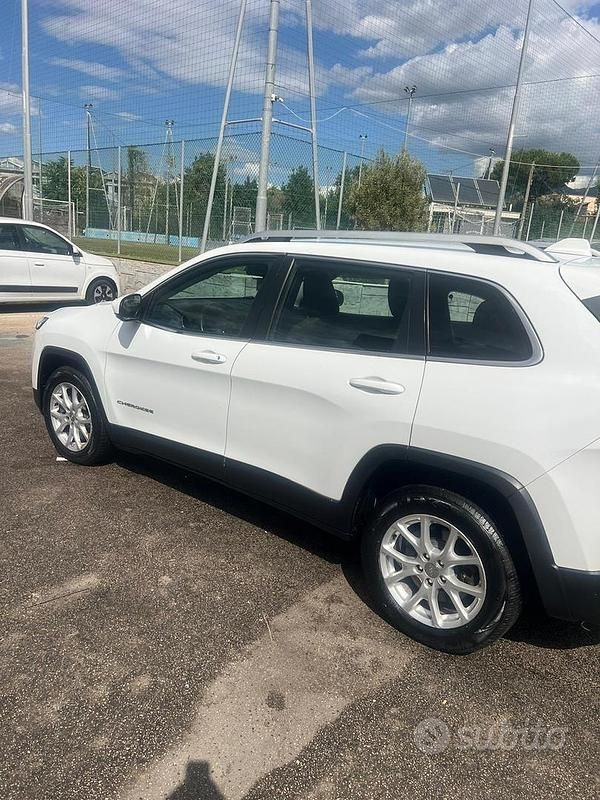 Usado Jeep Cherokee 140 CV (102 kW) 2014 SUV