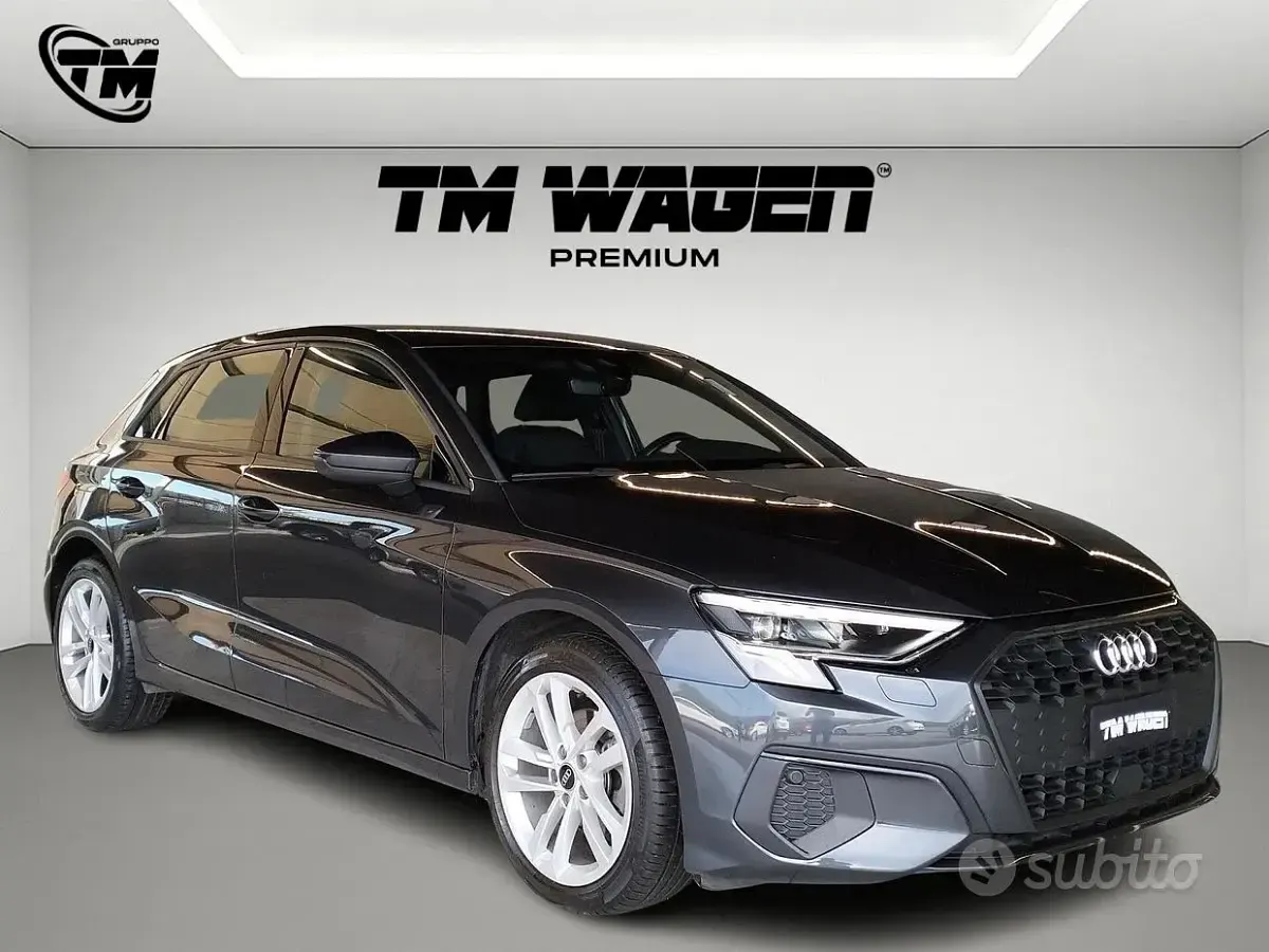 Usado Audi A3 116 CV (85 kW) 2022 Gris Berlina