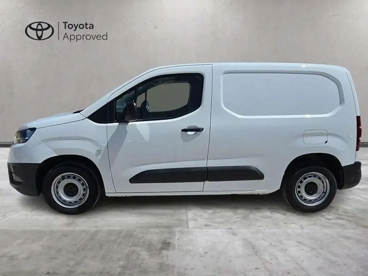 Usata Toyota Proace City City 102 CV (75 kW) 2021 Bianco Monovolume