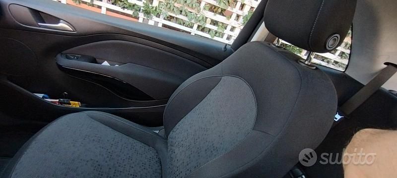 Rosso Usata 2018 Opel Adam Due volumi | 8500 € (Buon prezzo) - Immagine 1/4