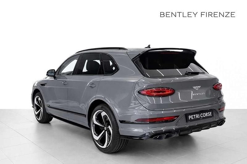 Usata Bentley Bentayga 549 CV (403 kW) 2025 Grigio SUV