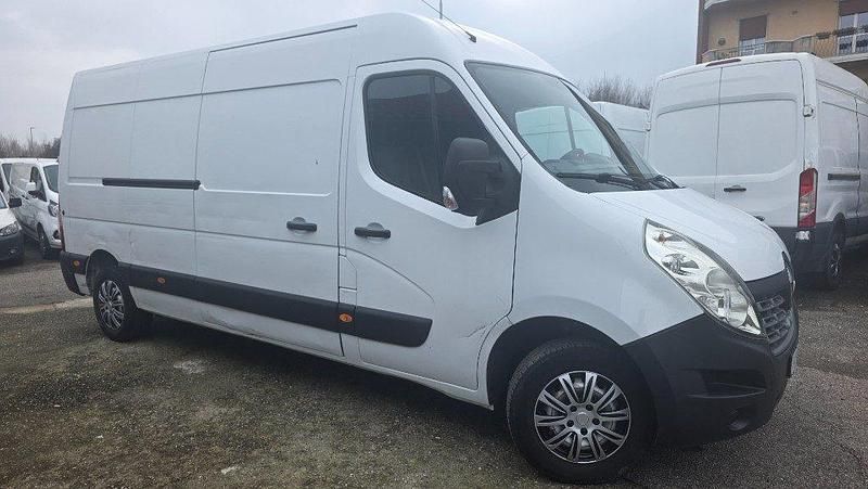 Usata Renault Master 131 CV (96 kW) 2018 Bianco / pastello Berlina
