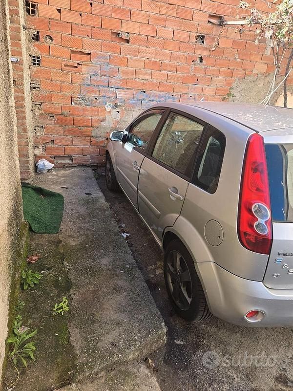 Usata 2007 Ford Fiesta | 1900 € - Immagine 1/4