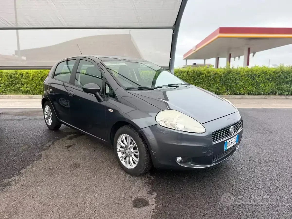 Usata Fiat Punto Classica 60 CV (44 kW) 2008 Grigio Utilitaria