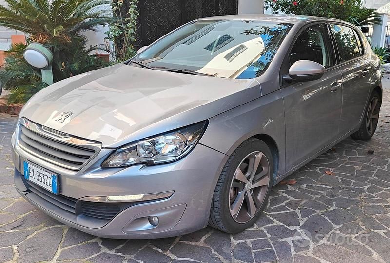 Usata Peugeot 308 Active 116 CV (85 kW) 2015 Grigio Berlina