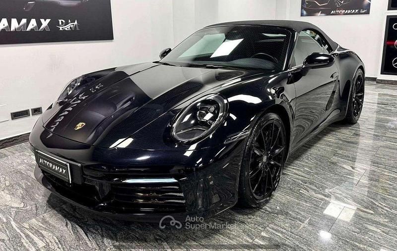 Usata Porsche 911 Carrera Cabriolet 480 CV (353 kW) 2022 Nero Cabrio
