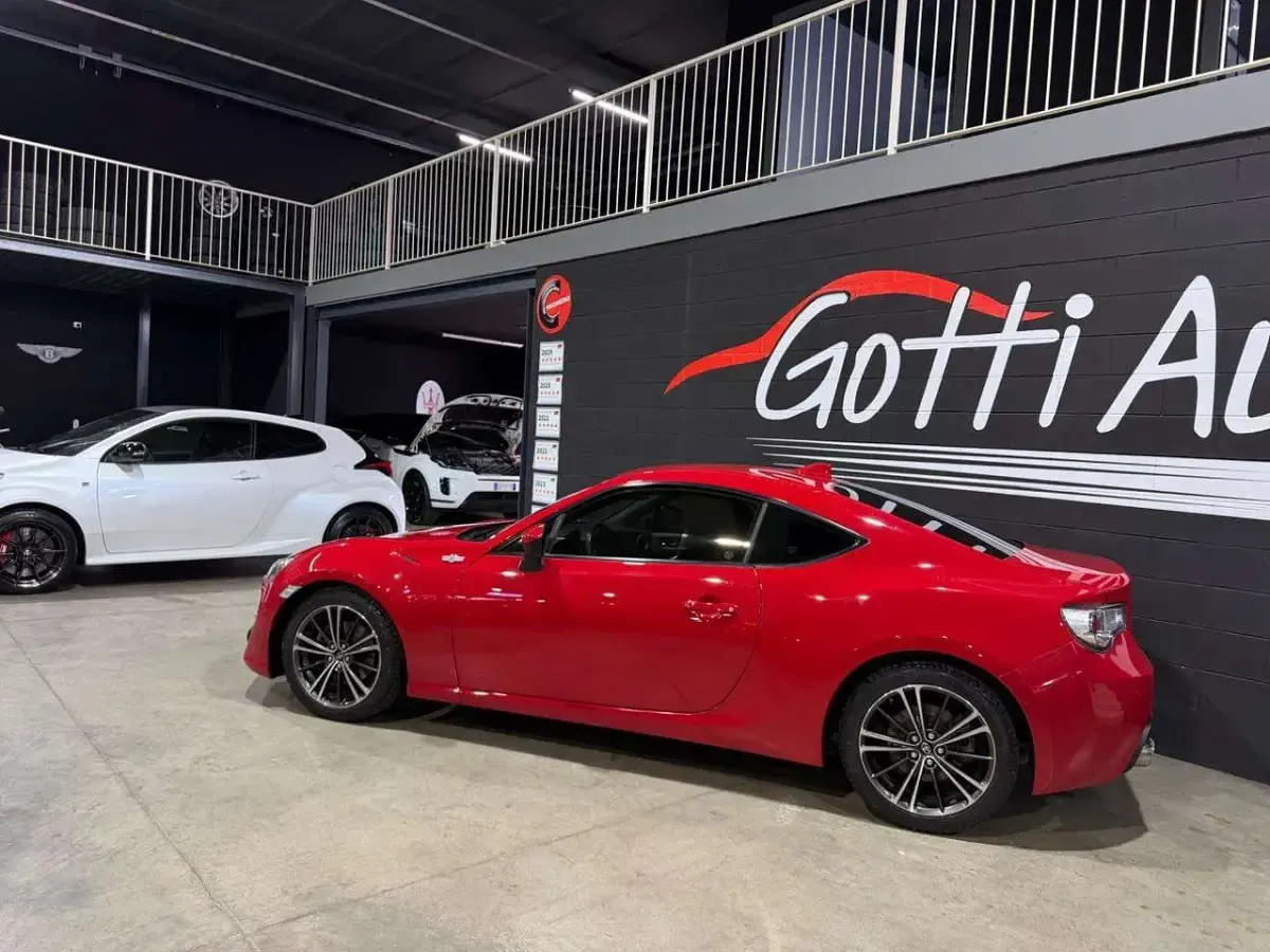 Usata Toyota GT86 GT 200 CV (147 kW) 2015 Rosso Coupé