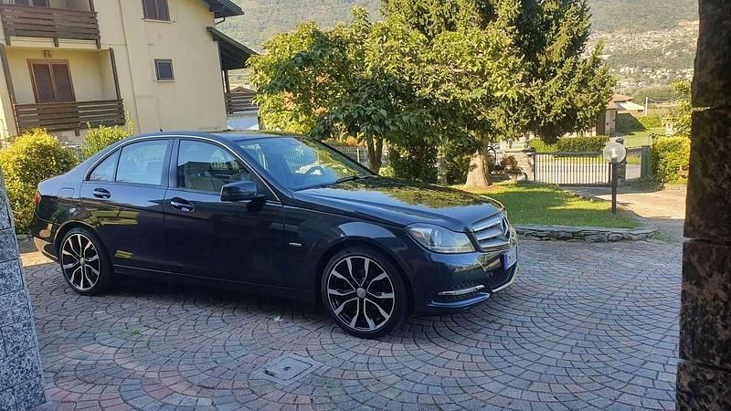 Usata 2012 Mercedes C200 Executive Tre volumi | 8000 € (Cara) - Immagine 1/4