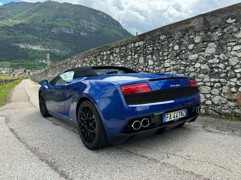 Usato 2013 Lamborghini Gallardo 5.2 Benzin 551 CV (130.000 €)