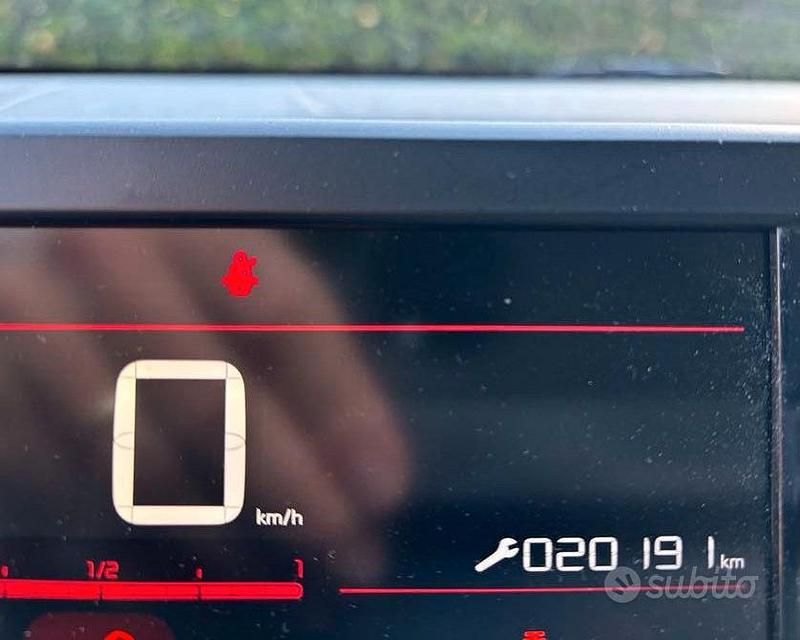 Usata Citroën C4 110 CV (80 kW) 2020 Blu Berlina
