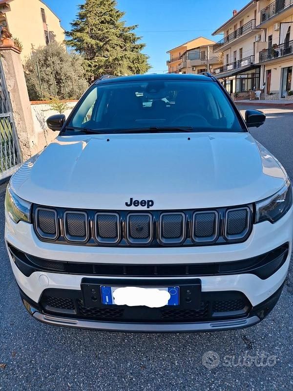 Bianco Usata 2024 Jeep Compass SUV | 30.000 € - Immagine 1/4