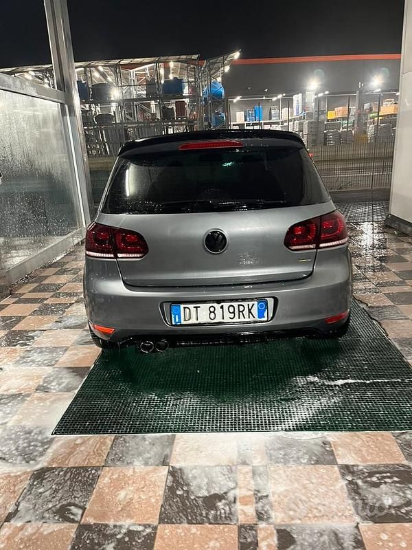 Usata VW Golf VI 140 CV (102 kW) 2009 Grigio Utilitaria