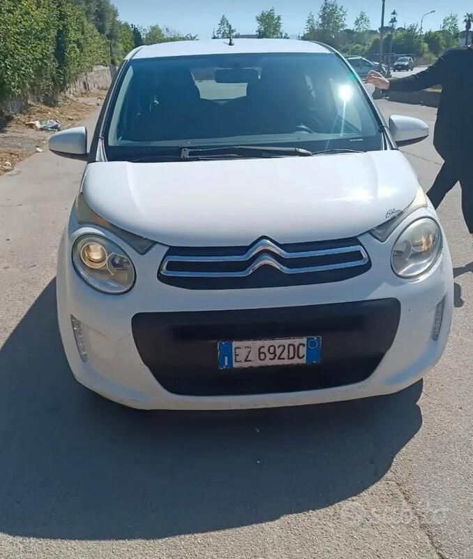 Usata 2015 Citroën C1 Due volumi | 7500 € (Buon prezzo) - Immagine 1/4
