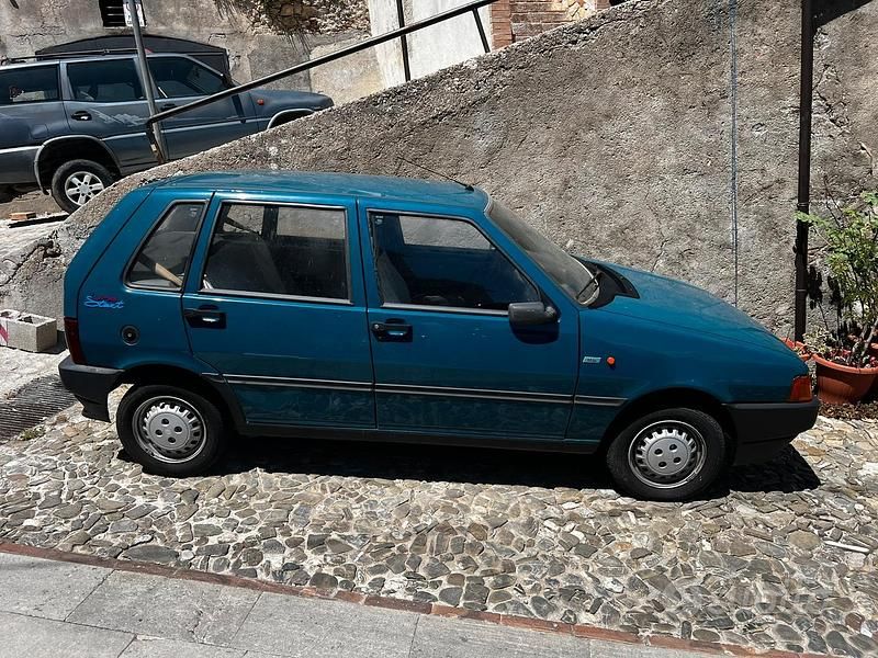 Usata Fiat Uno 45 CV (33 kW) 1995 Verde Utilitaria
