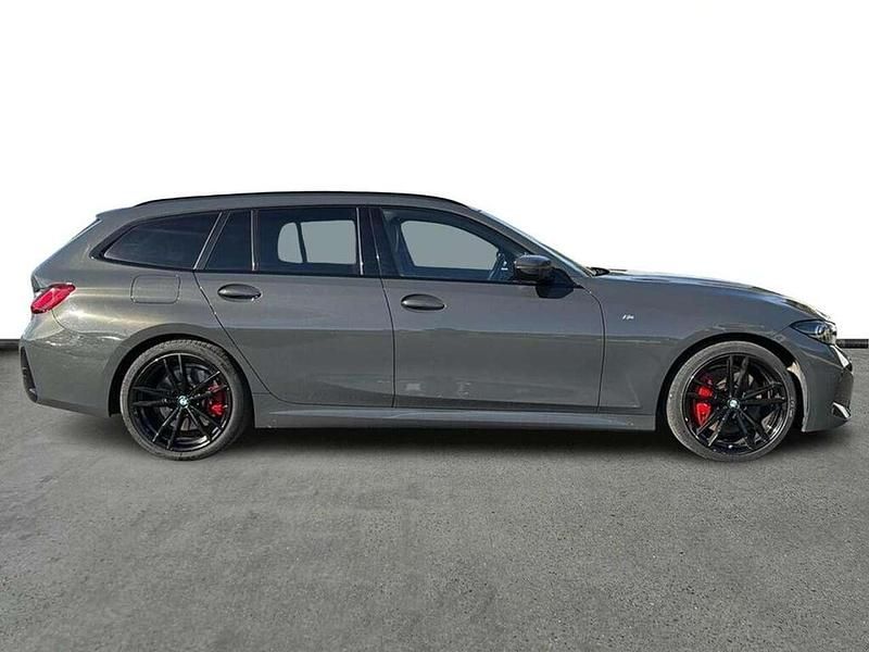 Usata BMW 320 190 CV (139 kW) 2023 Dravit grey metallizzato Station wagon