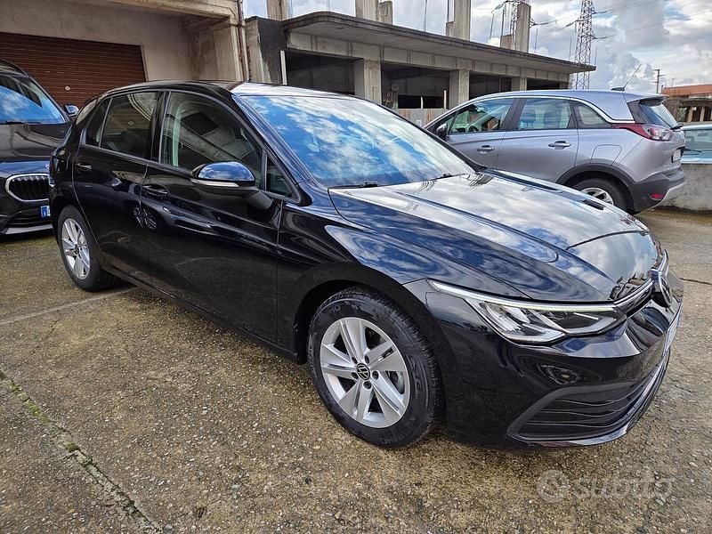 Usata VW Golf VII Style 150 CV (110 kW) 2021 Nero Utilitaria