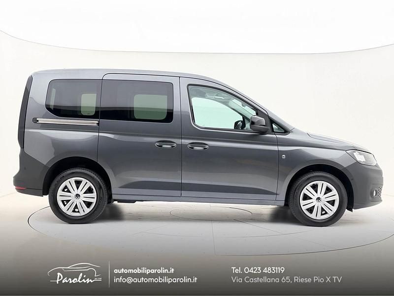 Usata VW Caddy 101 CV (74 kW) 2023 Giallo Monovolume