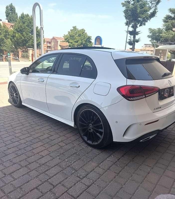 Usata Mercedes A180 Premium 116 CV (85 kW) 2019 Berlina