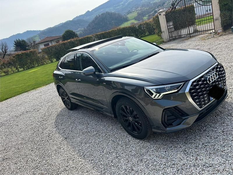 Usata Audi Q3 Sportback 204 CV (150 kW) 2021 Grigio SUV