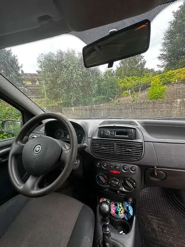 Usata Fiat Punto Dynamic 60 CV (44 kW) 2008 Oro Utilitaria