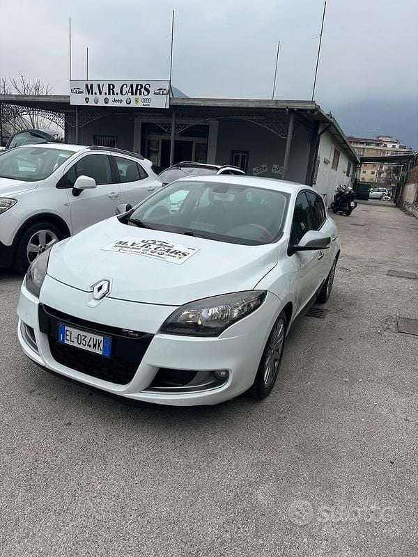 Usata Renault Mégane GrandTour GT 130 CV (95 kW) 2012 Bianco Station wagon